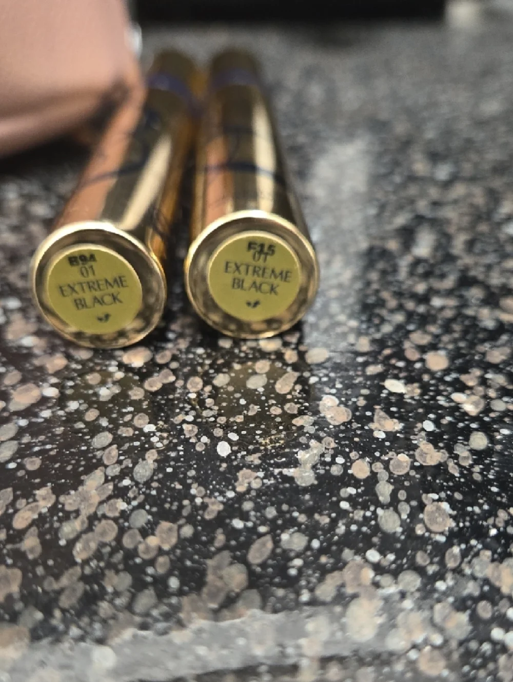 Estee Lauder Gold Accent Tubes Mascara with Navy Bands - Picture 2 of 4